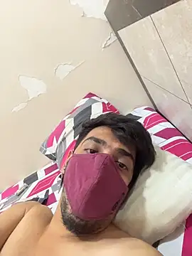 hornyguy271192 online show from February 7, 10:35 pm