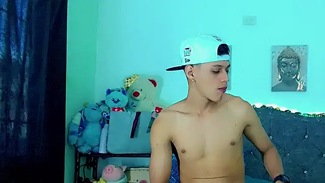 Liamscott  online show from February 23, 9:12 pm