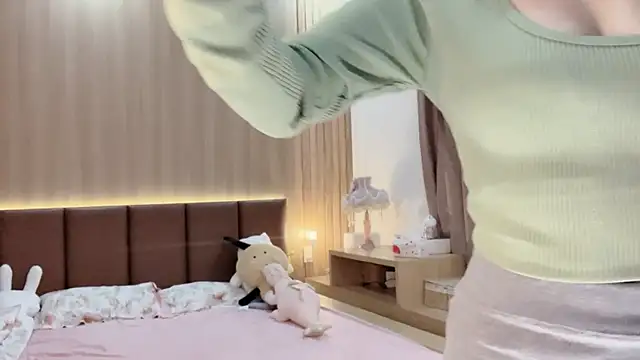 Jennie Spa online show from December 30, 3:35 pm