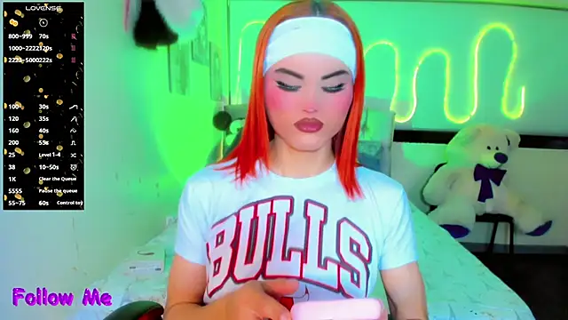 Snapshot of Jessica_smith_1 chatting on May 6, 11:21 pm Jessica smith 1 online show from May 6, 11:21 pm