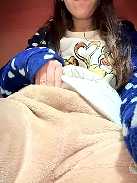 Snapshot of rossana99_ chatting on December 1, 4:40 pm rossana99  online show from December 1, 4:40 pm