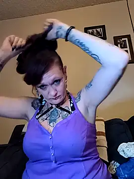 Snapshot of renegade_vyxxen chatting on February 4, 12:55 pm renegade vyxxen online show from February 4, 12:55 pm