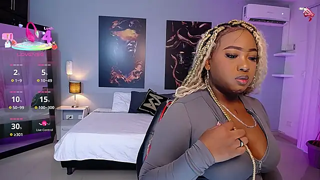 JasmineCampbell  online show from February 11, 1:38 pm