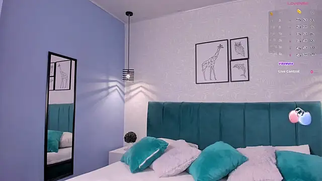 katherin smith  online show from December 21, 4:09 am