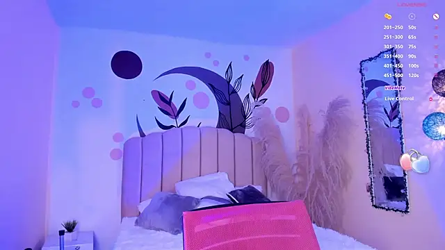 katherin smith  online show from February 5, 9:40 pm