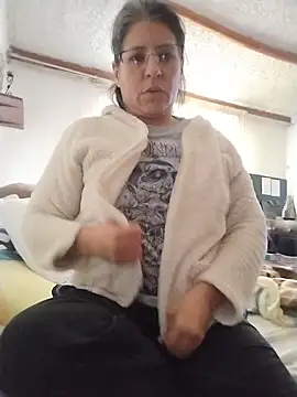 Snapshot of LucifernandaSw chatting on January 20, 1:00 pm LucifernandaSw online show from January 20, 1:00 pm