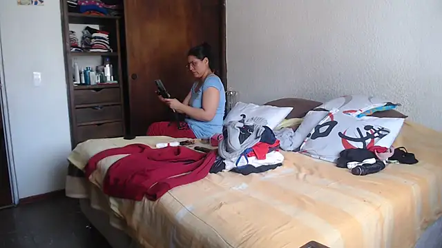 Snapshot of LucifernandaSw chatting on February 6, 7:07 pm LucifernandaSw online show from February 6, 7:07 pm