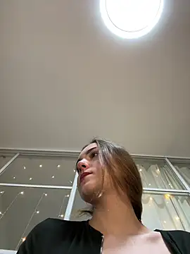 Snapshot of hotAssHell_ chatting on December 10, 9:44 am hotAssHell online show from December 10, 9:44 am