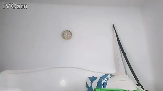 Snapshot of Yeye25199 chatting on December 24, 2:22 pm Yeye25199 online show from December 24, 2:22 pm