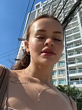 Snapshot of AngelinaTeller chatting on December 19, 2:40 am AngelinaTeller online show from December 19, 2:40 am