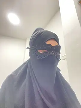 Snapshot of Hijabi_HotGirls chatting on March 6, 11:53 pm Hijabi HotGirls online show from March 6, 11:53 pm