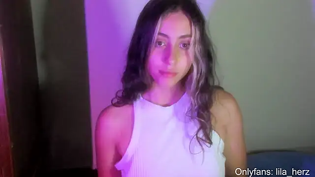 Snapshot of Liherz chatting on February 6, 3:59 am Liherz online show from February 6, 3:59 am