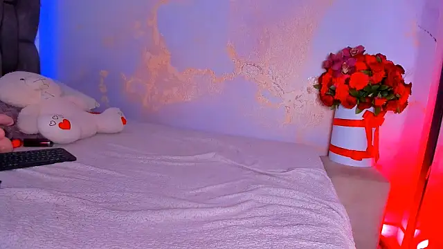 camilawhite   online show from February 17, 5:19 pm