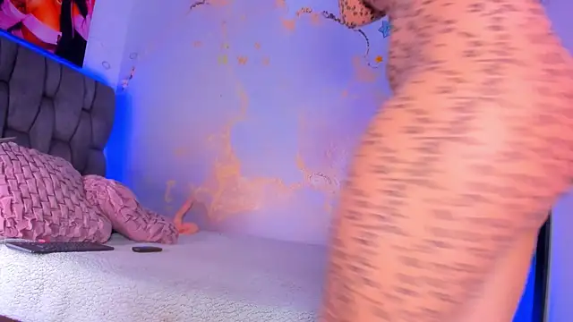 camilawhite   online show from April 20, 5:37 pm