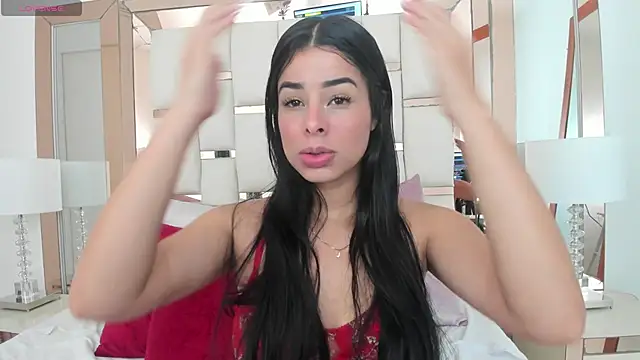 Snapshot of emma_castilloo chatting on March 1, 8:53 pm emma castilloo online show from March 1, 8:53 pm