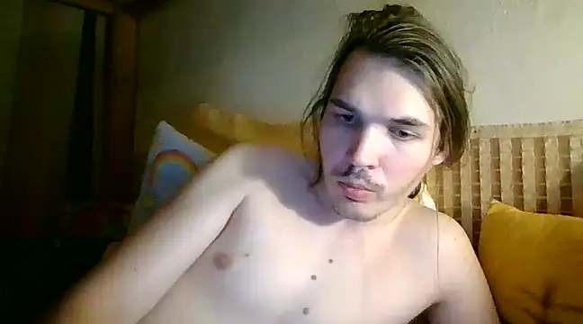 Snapshot of Davideksexy chatting on December 11, 6:20 pm Davideksexy online show from December 11, 6:20 pm