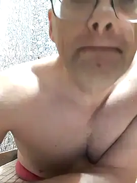 handsomeguy0729 online show from December 31, 1:52 pm