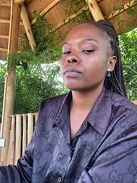 Snapshot of Dellah26 chatting on June 1, 8:16 am Dellah26 online show from June 1, 8:16 am