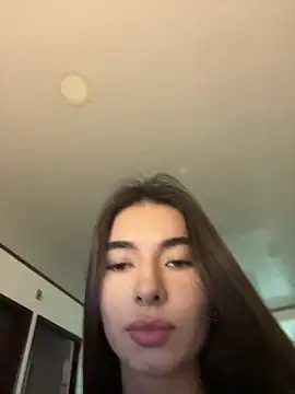Snapshot of Coralinee_01 chatting on May 26, 11:12 pm Coralinee 01 online show from May 26, 11:12 pm