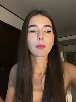 Snapshot of Coralinee_01 chatting on May 27, 1:57 am Coralinee 01 online show from May 27, 1:57 am