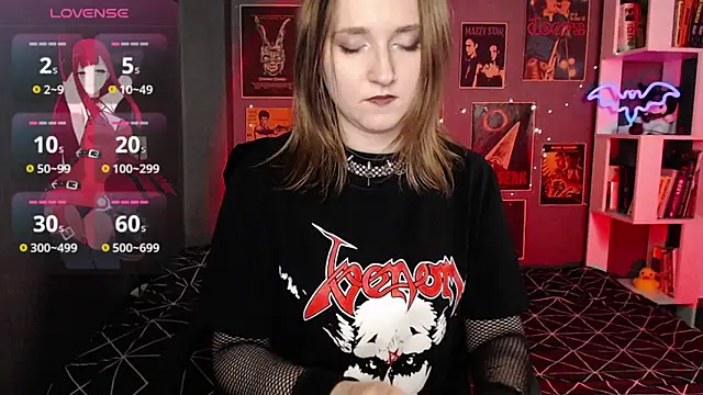 Snapshot of Viper_kiss chatting on April 12, 6:46 pm Viper kiss online show from April 12, 6:46 pm