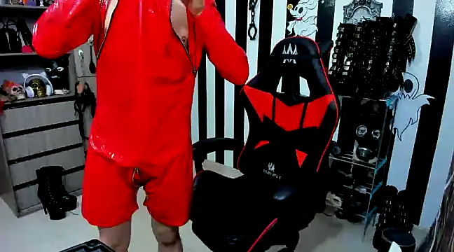 Snapshot of daven56 chatting on January 17, 1:13 pm daven56 online show from January 17, 1:13 pm