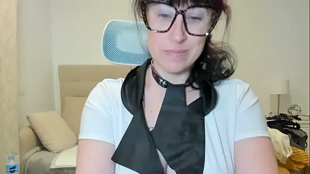 emmita69  online show from February 16, 11:12 pm