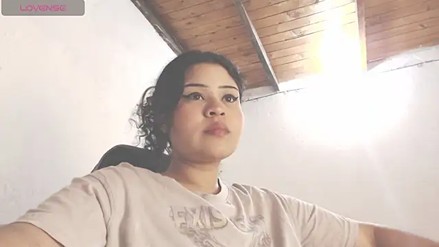 Amara18  online show from April 21, 7:03 am