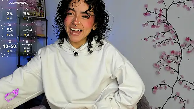 Snapshot of sami_monroe chatting on May 12, 12:57 pm sami monroe online show from May 12, 12:57 pm