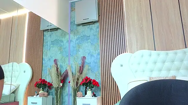 AngellBlackX online show from April 4, 8:45 am