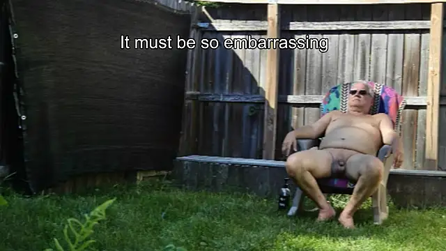 Snapshot of ButtCrackShowing-OOPS chatting on July 6, 9:39 pm ButtCrackShowing-OOPS online show from July 6, 9:39 pm