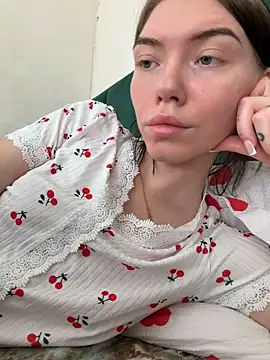 Lisaaa Alisa online show from April 3, 3:48 am