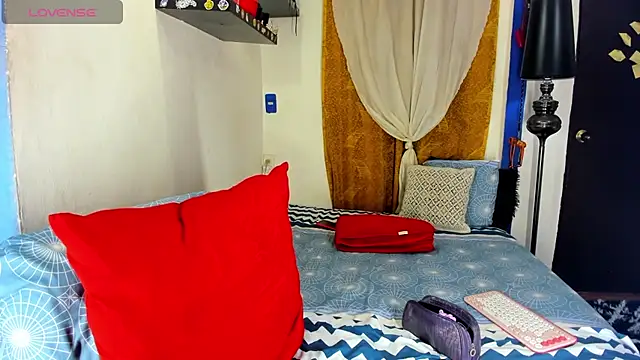 SARAMISHA online show from November 15, 3:19 pm