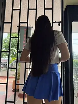 LittleDoll    online show from April 4, 12:24 pm