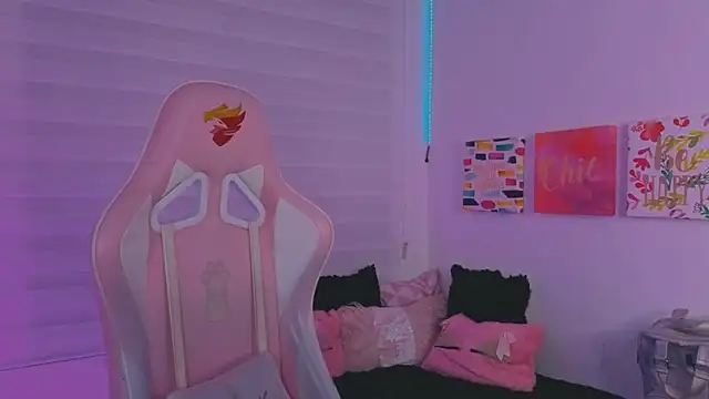 Snapshot of Sara__Ramirez chatting on September 23, 2:47 am Sara  Ramirez online show from September 23, 2:47 am