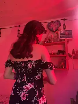 LiliJones  online show from February 19, 3:19 pm