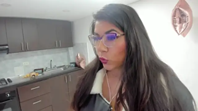 Luna Dumont online show from February 19, 11:06 am