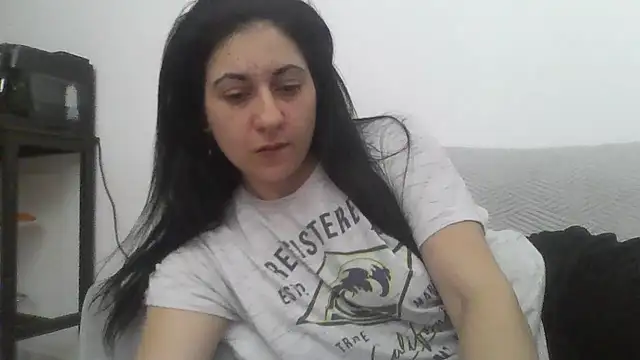 Snapshot of davenmichelle00 chatting on February 9, 4:22 pm davenmichelle00 online show from February 9, 4:22 pm