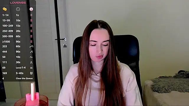 Kimmberr online show from October 30, 6:37 am