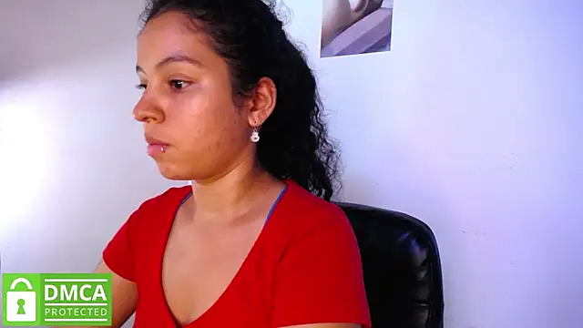 Snapshot of Mr_MrsCurie chatting on February 28, 8:39 pm Mr MrsCurie online show from February 28, 8:39 pm