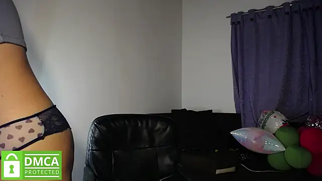 Snapshot of Mr_MrsCurie chatting on November 11, 12:21 am Mr MrsCurie online show from November 11, 12:21 am