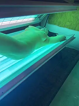 Snapshot of DawnDunley chatting on November 21, 3:49 am DawnDunley online show from November 21, 3:49 am