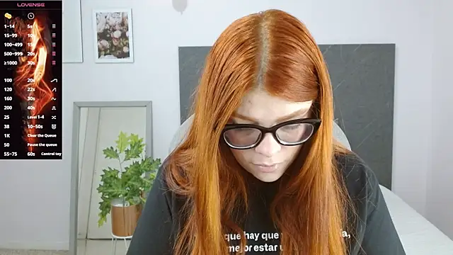 lucie nicolls online show from January 2, 7:51 pm