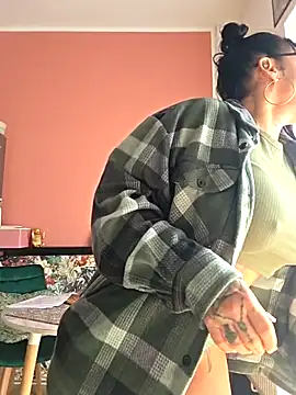 EmilyDiazofficial online show from March 22, 9:13 am