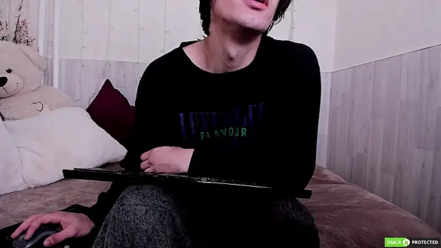 Snapshot of CalvinOwens chatting on October 6, 3:15 am CalvinOwens online show from October 6, 3:15 am