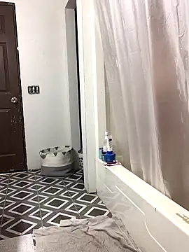 SidneyRaee online show from October 22, 12:05 pm