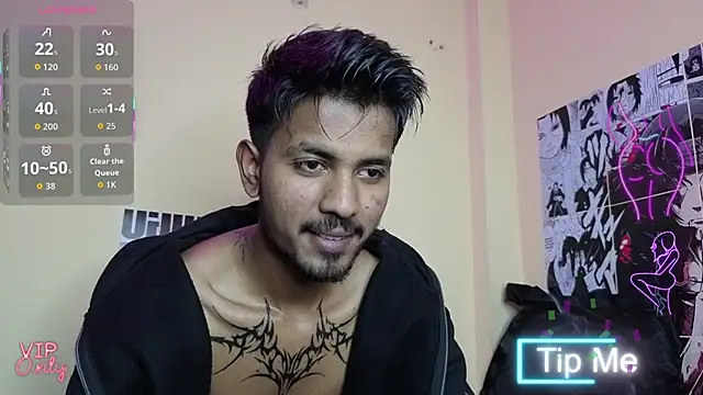 Snapshot of just_fucks chatting on February 15, 7:10 pm just fucks online show from February 15, 7:10 pm