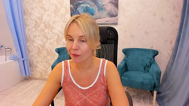 Snapshot of Sinty_Devis chatting on March 7, 3:07 pm Sinty Devis online show from March 7, 3:07 pm