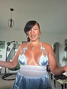 TheGoddessBianca online show from September 30, 7:57 am