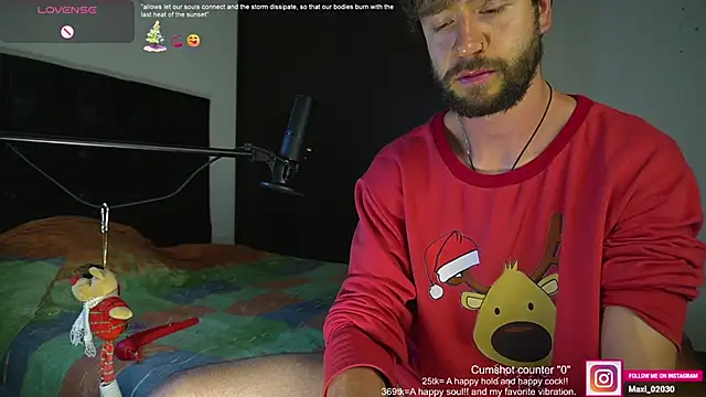 Snapshot of just_maxii chatting on December 20, 1:58 am just maxii online show from December 20, 1:58 am